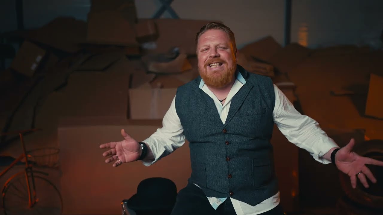 Rozsda &ndash; &Aacute;tkozott szerelem (Official Music Video)