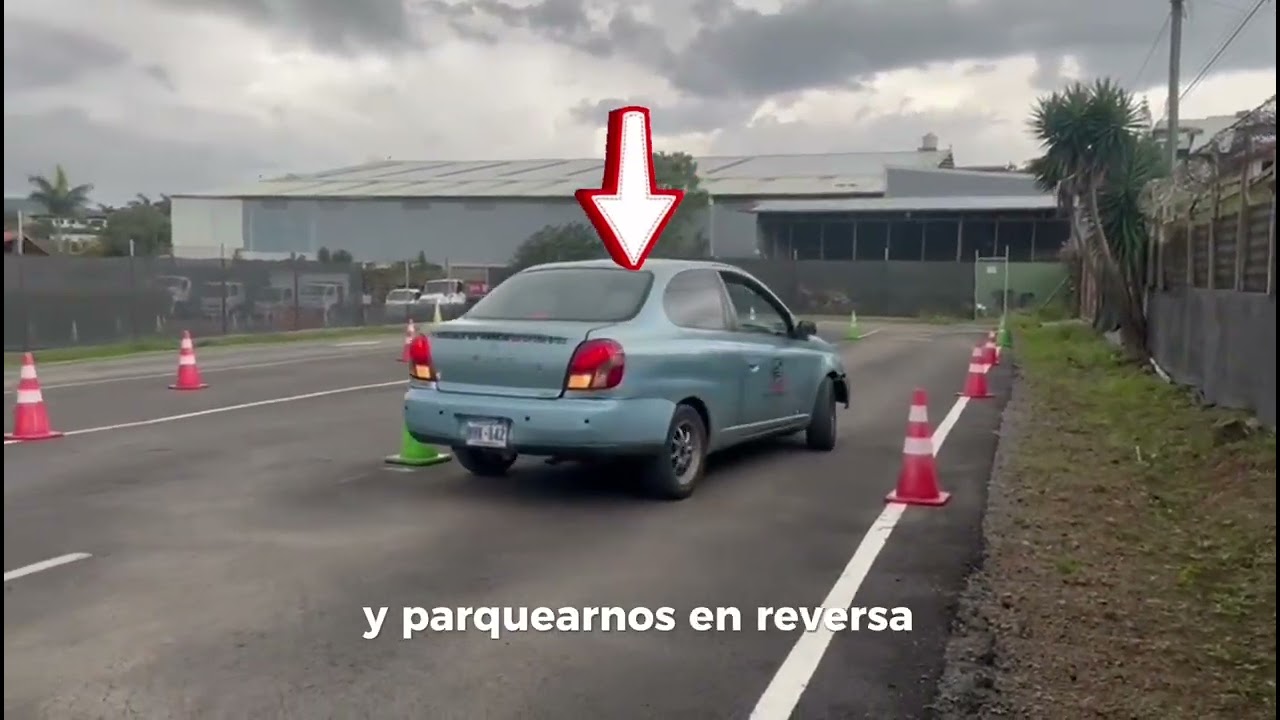 Parquear en reversa (prueba de manejo San Ramón)