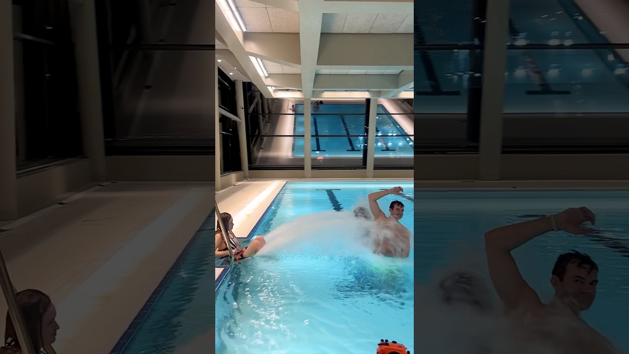 Подводные скутеры можно использовать для массажа #подводный #гаджеты