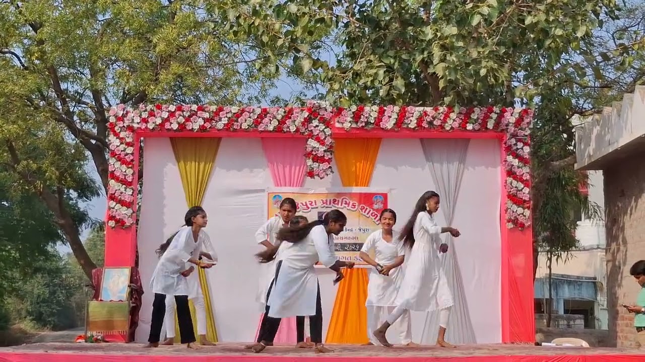 મોબાઇલ એક દૂષણ નાટક......