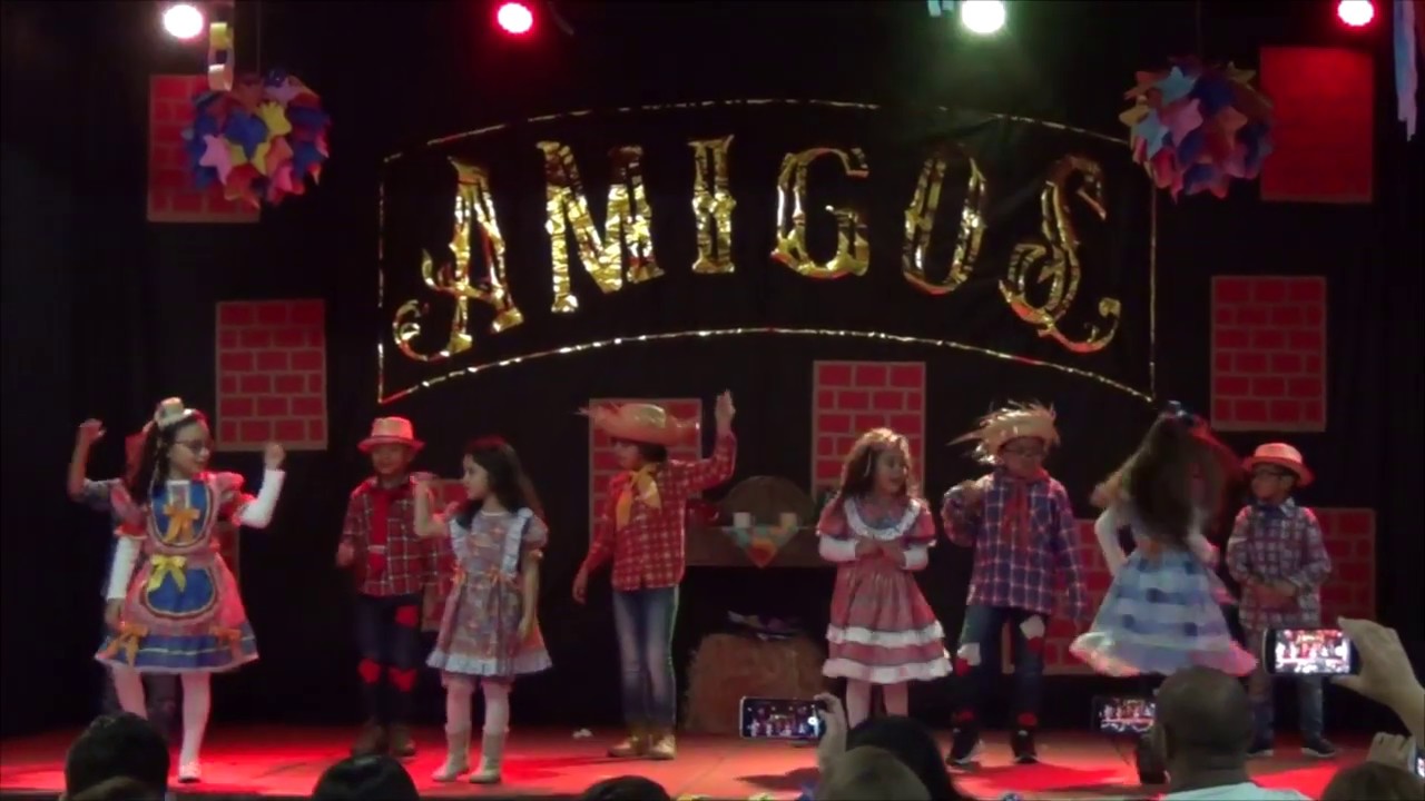 Festa Junina 2019 - 1º Ano A - Chitãozinho e Xororó - Bailão de peão - 16h