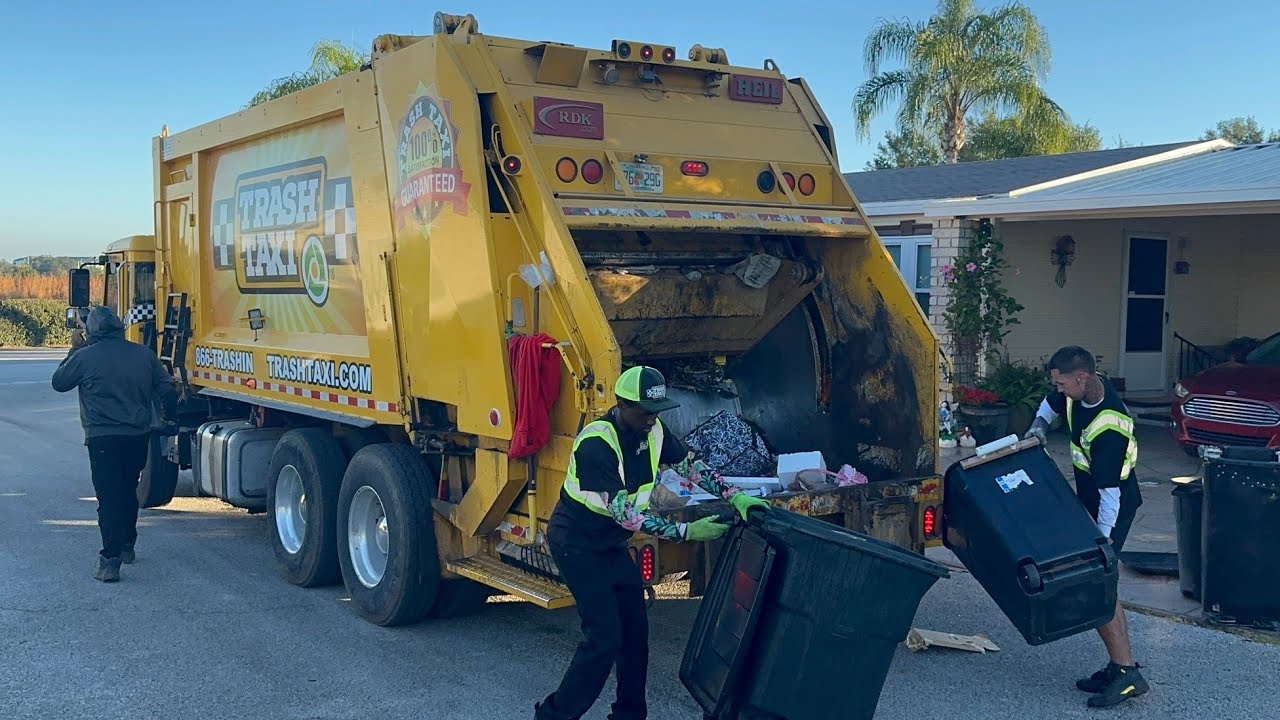 Trash Taxi Yellow Mack LR Heil 5000 Rear Loader Garbage Truck Packing Manual Trash