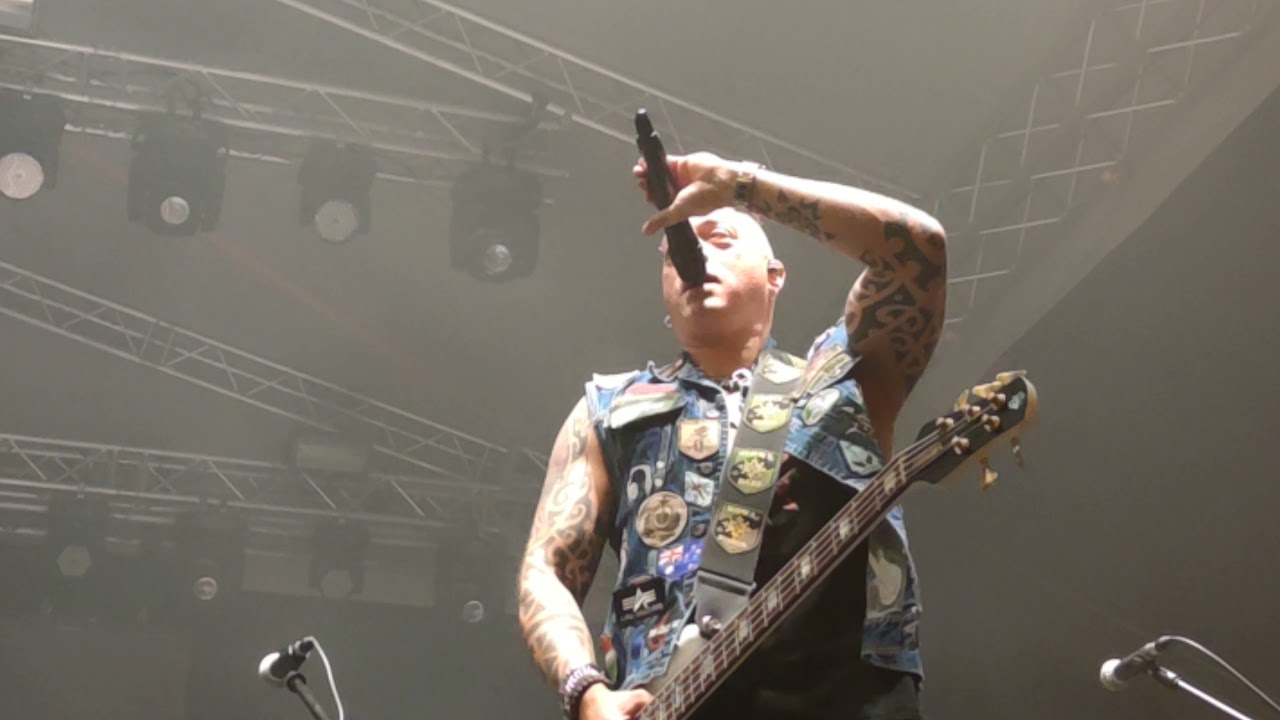 Kowalsky meg a vega - Amilyen hülye vagy... + Kowa szülinapi köszöntés + Árnyék és fény