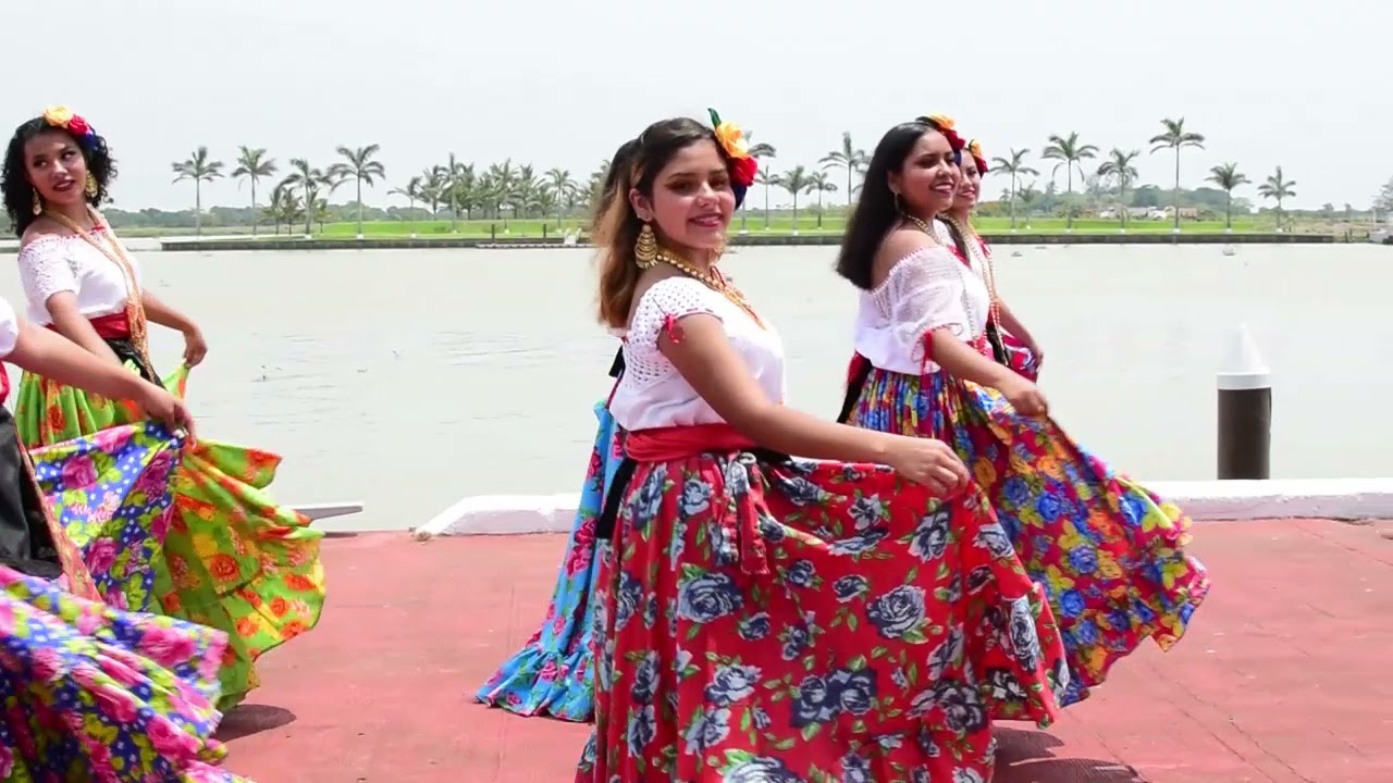SEMBRANDO FLORES SON JAROCHO