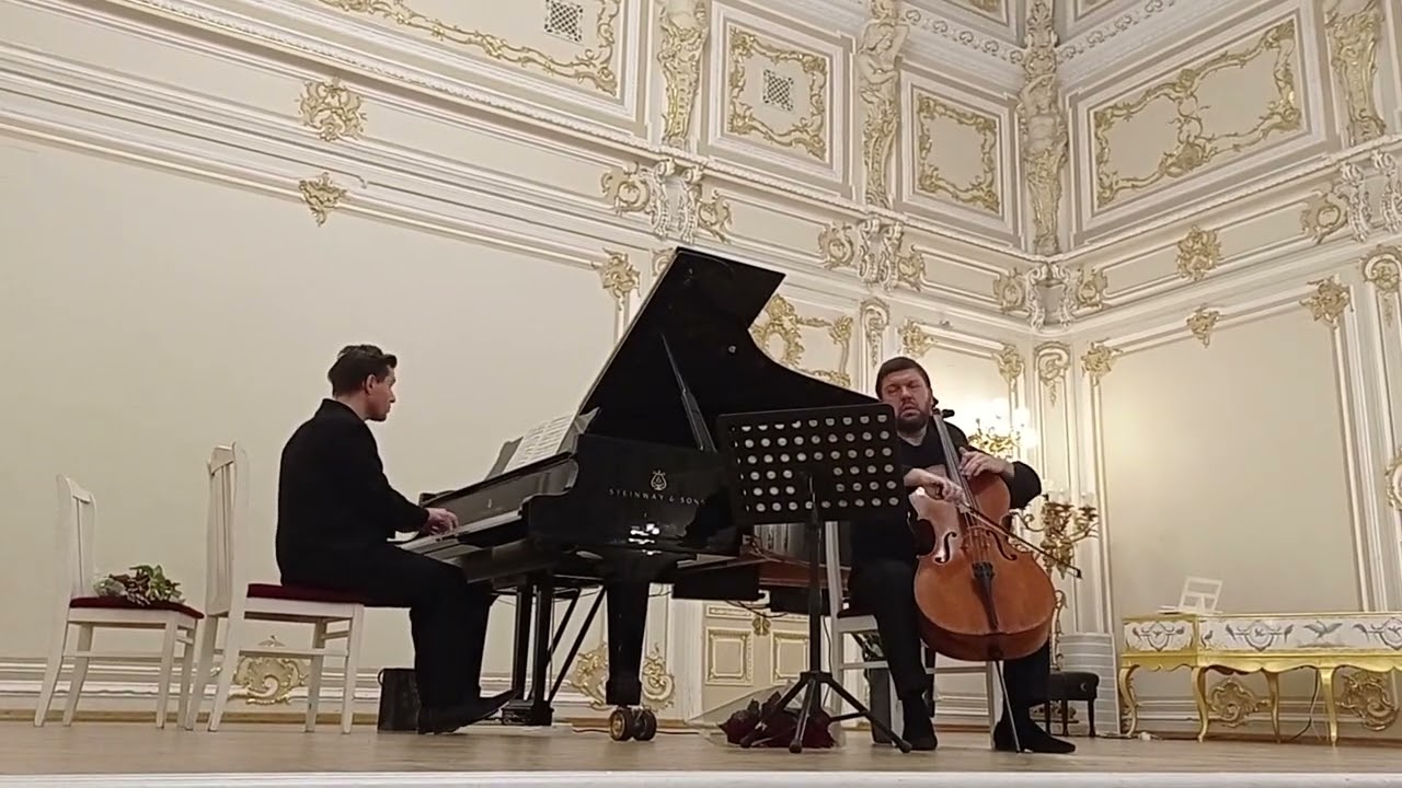 Алексей Массарский - виолончель, Станислав Соловьев  - фортепиано