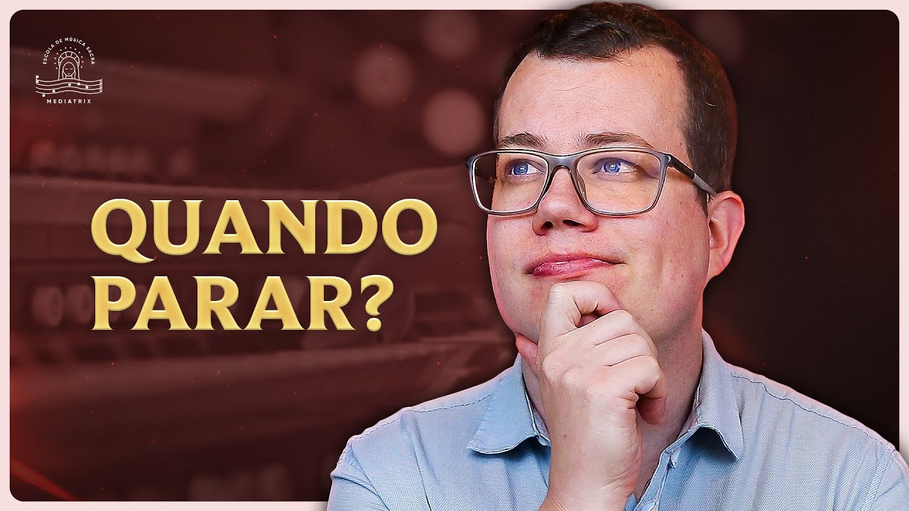 Em que momento termina o canto de entrada?