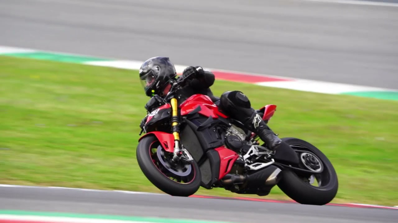 Streetfighter V4 Onboard u  Slow Motion Mugello 2021