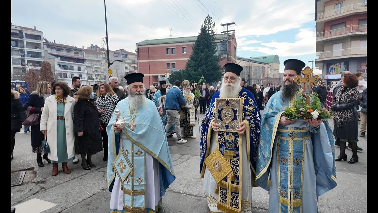 ΓΡΕΒΕΝΑ - ο καθαγιασμός των υδάτων και η ρίψη του Τιμίου Σταυρού