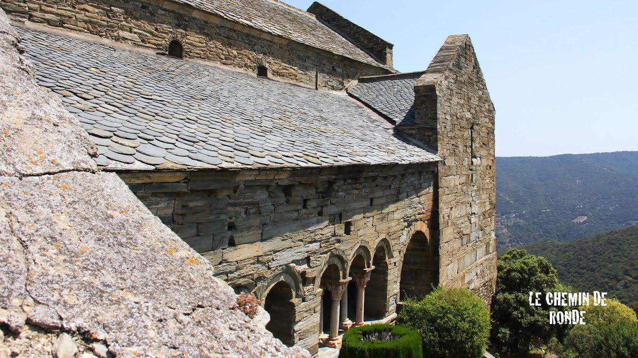 Le Prieuré de Serrabone - Le Cloître, la Chapelle et la Tribune