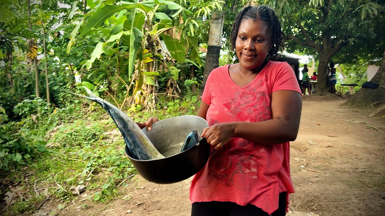 Life in Haiti’s Countryside you need to see | Outdoor Cooking Fried Fish 