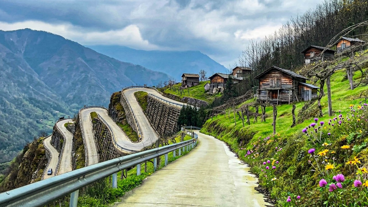 4K Drive: This Cliffside Road In Sichuan&rsquo;s Mountains Is Way Scarier Than It Looks