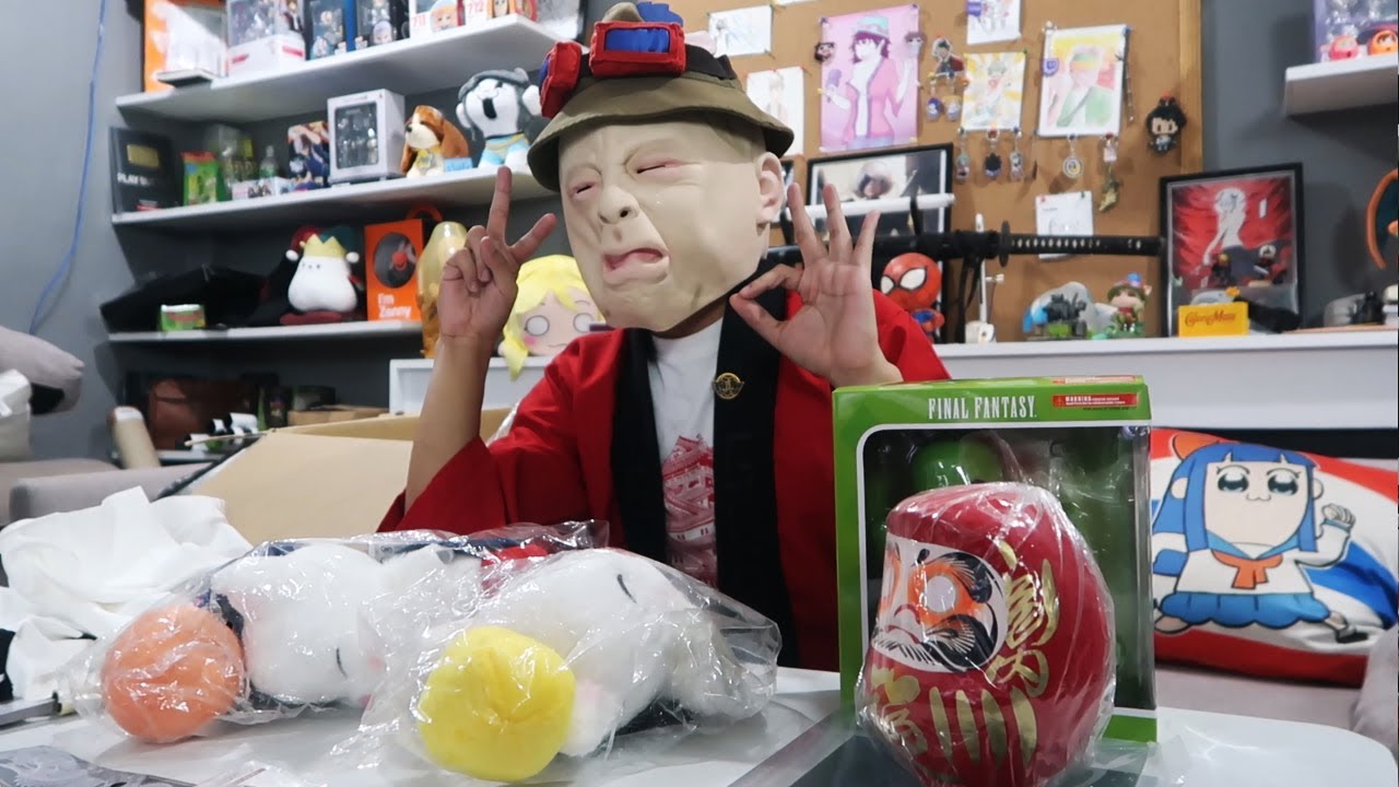 UNBOXING A BOX FULL OF JAPANESE STUFF