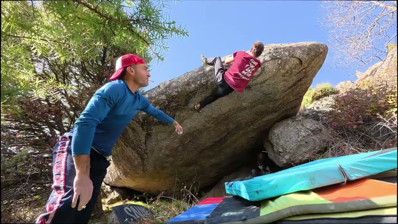 Livingstone, Depósitos - Zarzalejo Boulder