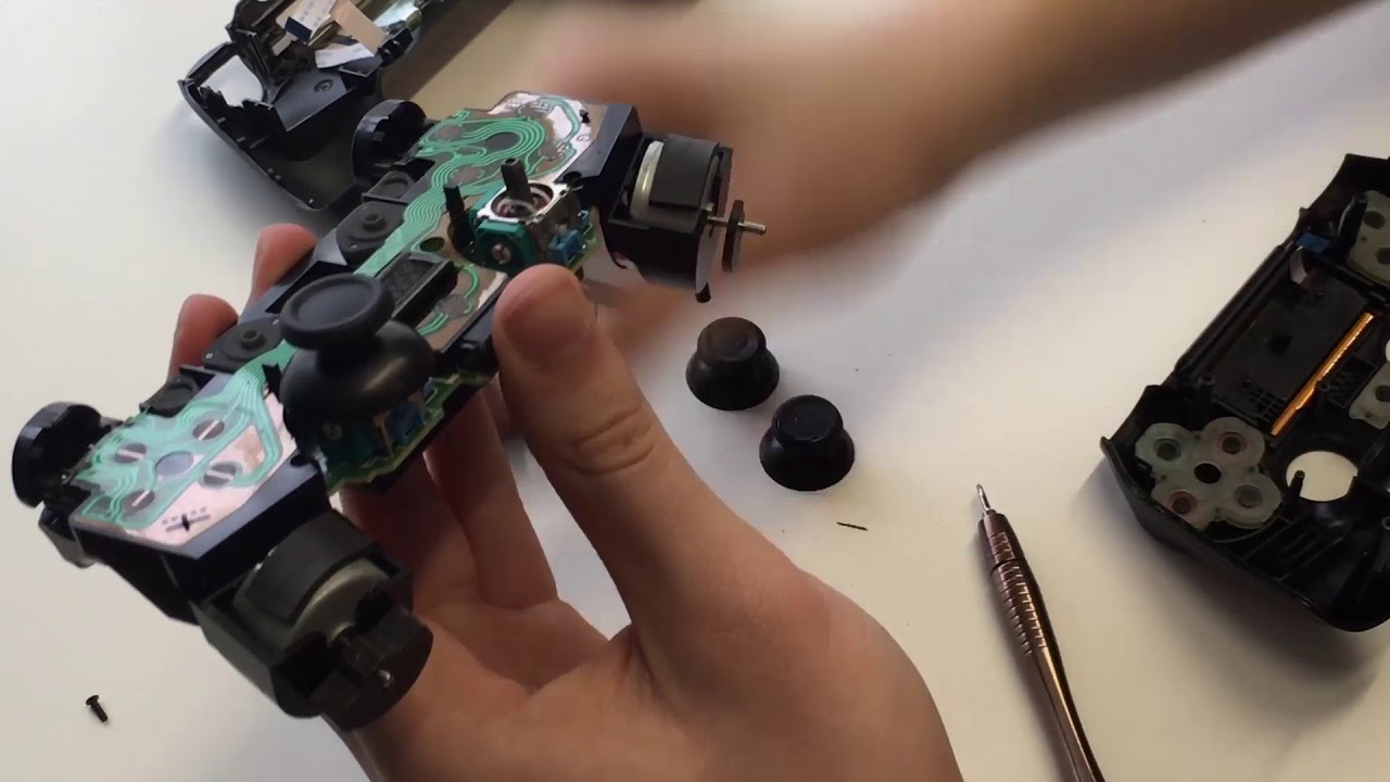 Otworzenie i naprawa Pada Playstation 4 (PS4) Wymiana analogów(gałek) i gumek pod przyciskami