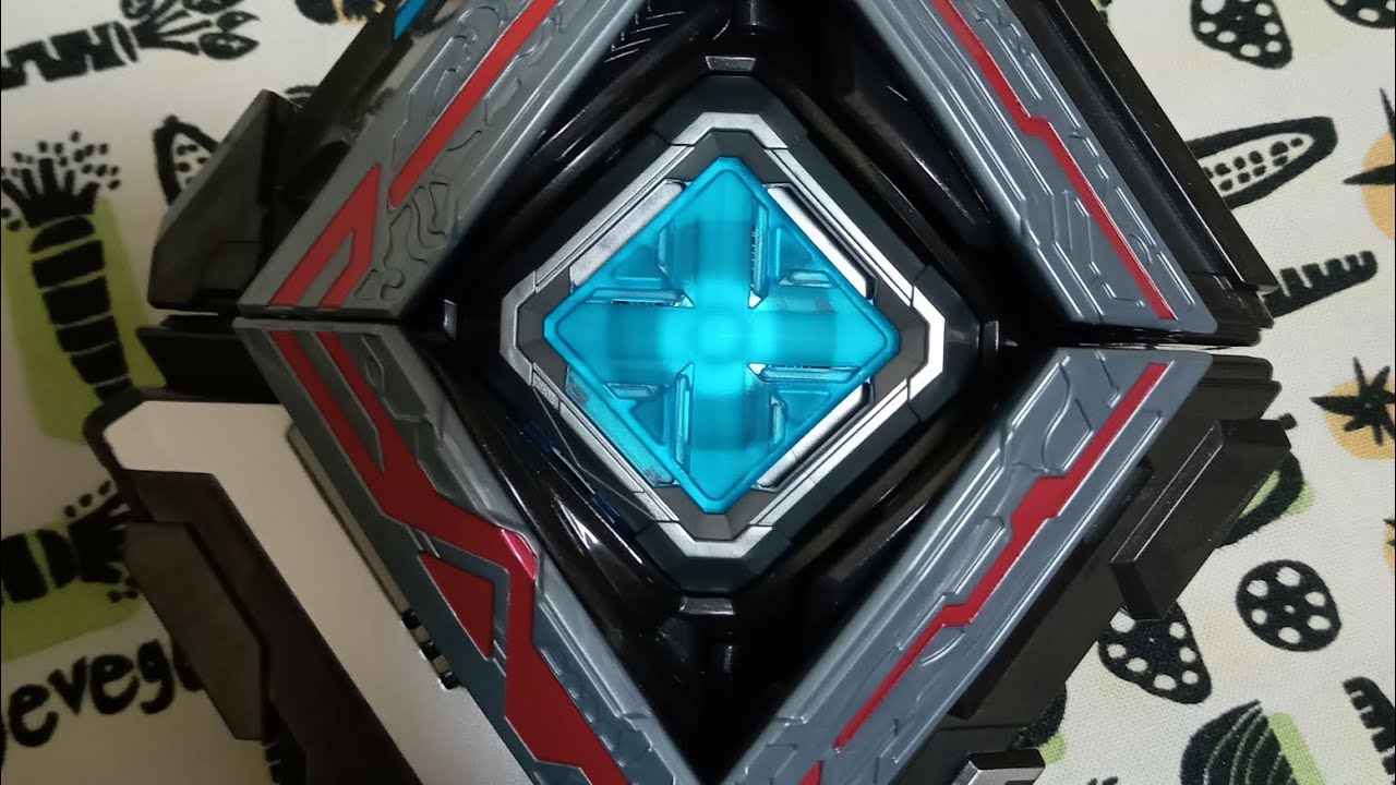 遊びに来たウルトラマン無知のリア友がアークアライザーを触る