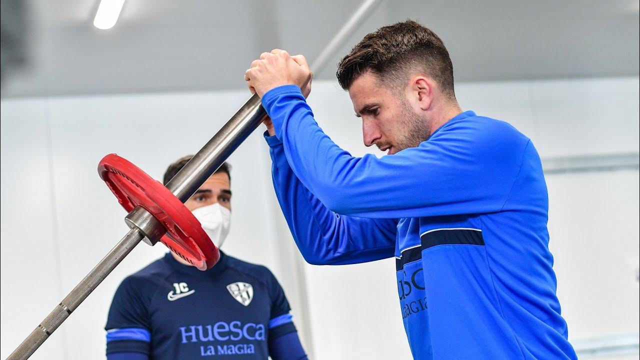 👥 ¡GERARD VALENTÍN se presenta ante sus nuevos compañeros! | SD Huesca