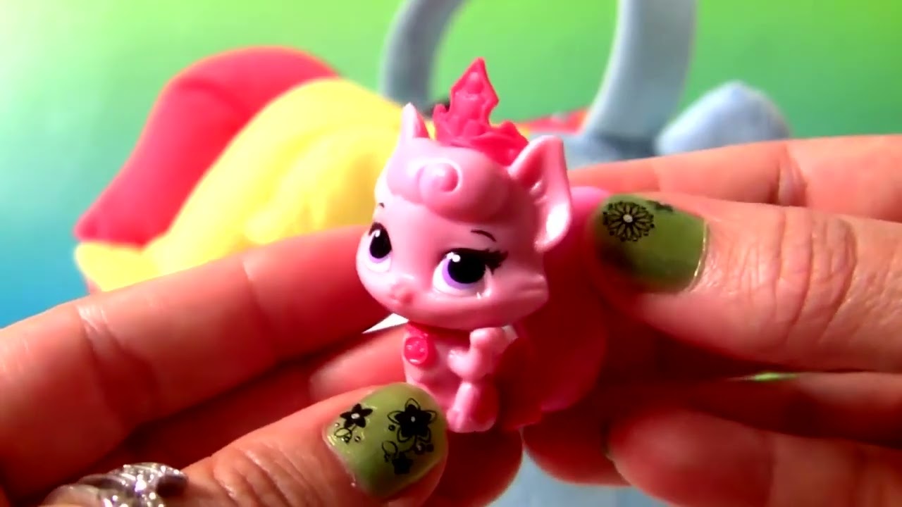 Giant Easter Basket SURPRISE Masha and Bear Chupa Chups MyLittlePony Play Doh Clay Buddies Disney