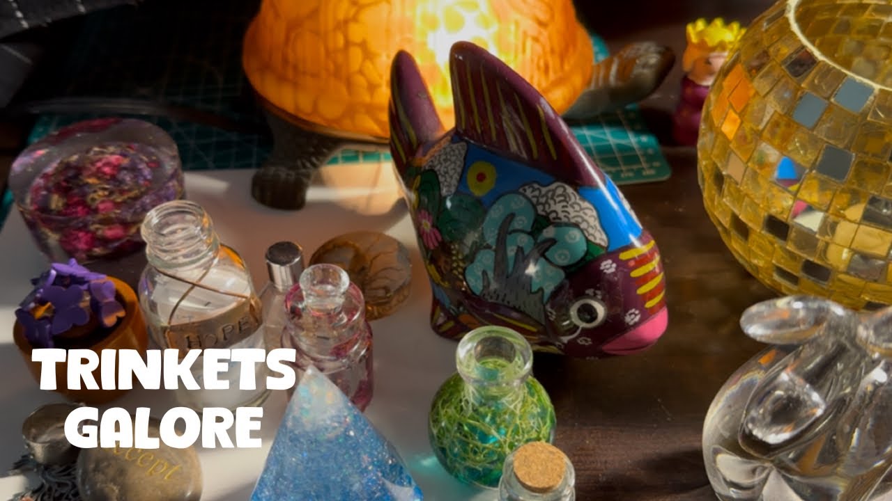 ASMR- Trinkets Galore 🌻🔮🍯 Whispered, Tapping 
