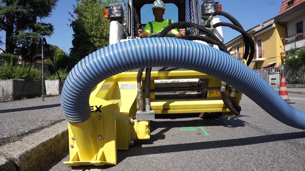 Simex T 200 wheel saw for skid steer loader - fiber optic installation