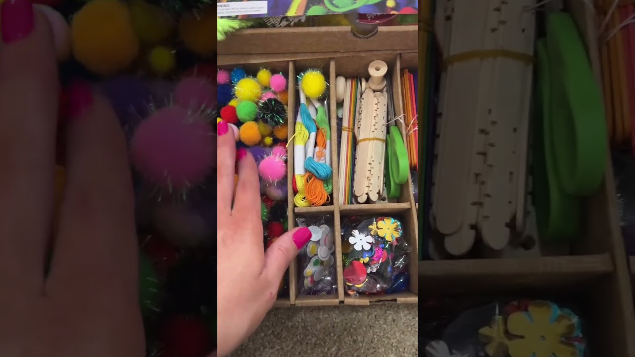 Dan&Darci Arts and crafts vault/ craft supplies kit for kids