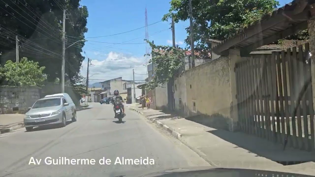 Giro pelos bairros Morro do Algodão e Golfinhos em Caraguatatuba.