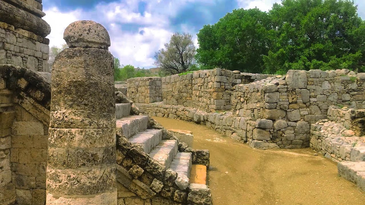 Walk Around Dharmarajika Stupa | Taxila