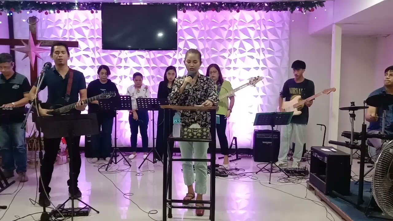 Dec1425CtossoverChurch2