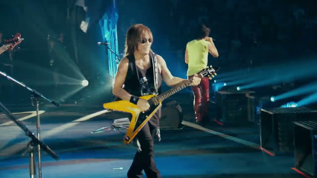 B'z - 兵、走る (B'z LIVE-GYM 2019 -Whole Lotta NEW LOVE-)