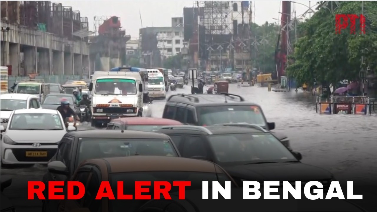 Monsoon batters Bengal; Kolkata waterlogged as IMD issues rain alerts