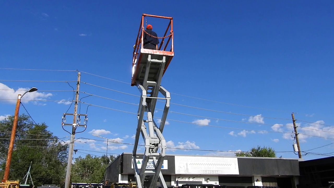 #D21022 Very nice SKYJACK SJIII-3226, 26' Electric Scissor Lift