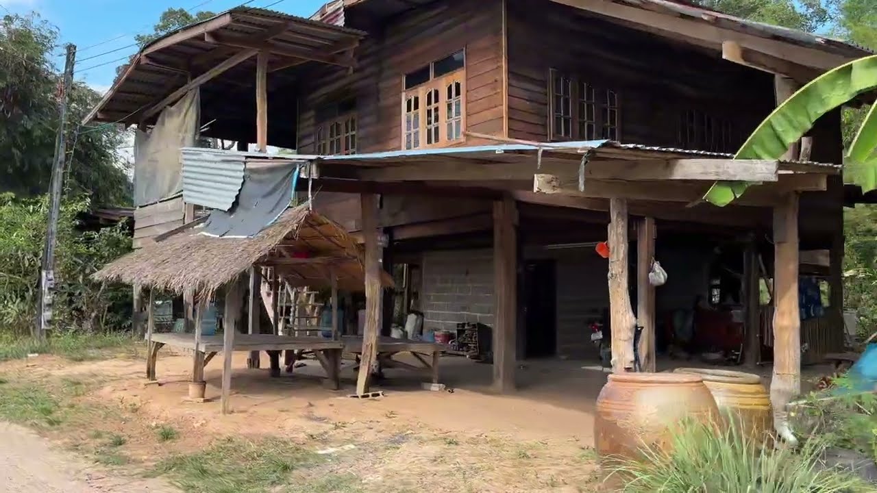 ชนบท￼อีสาน“บ้านท่าก่อ”ต.นาจะหลวย อ.￼นาจะหลวย จ.￼อุบลราชธานี
