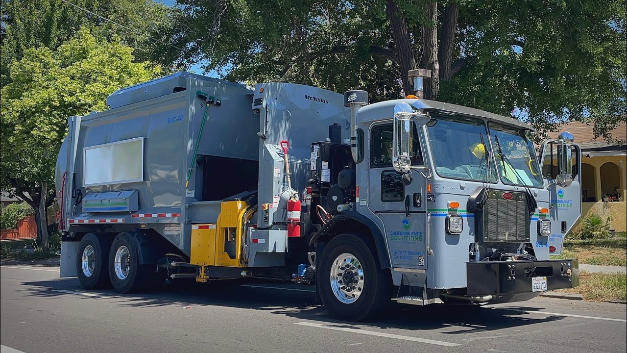 California Waste Solutions | Brand New Peterbilt 520 McNeilus M/A ~ One Way Streets Collection