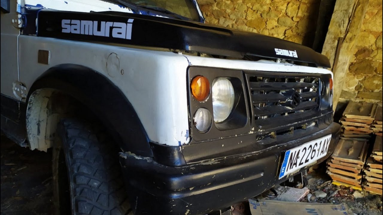 Pintando el capó del Suzuki Samurai