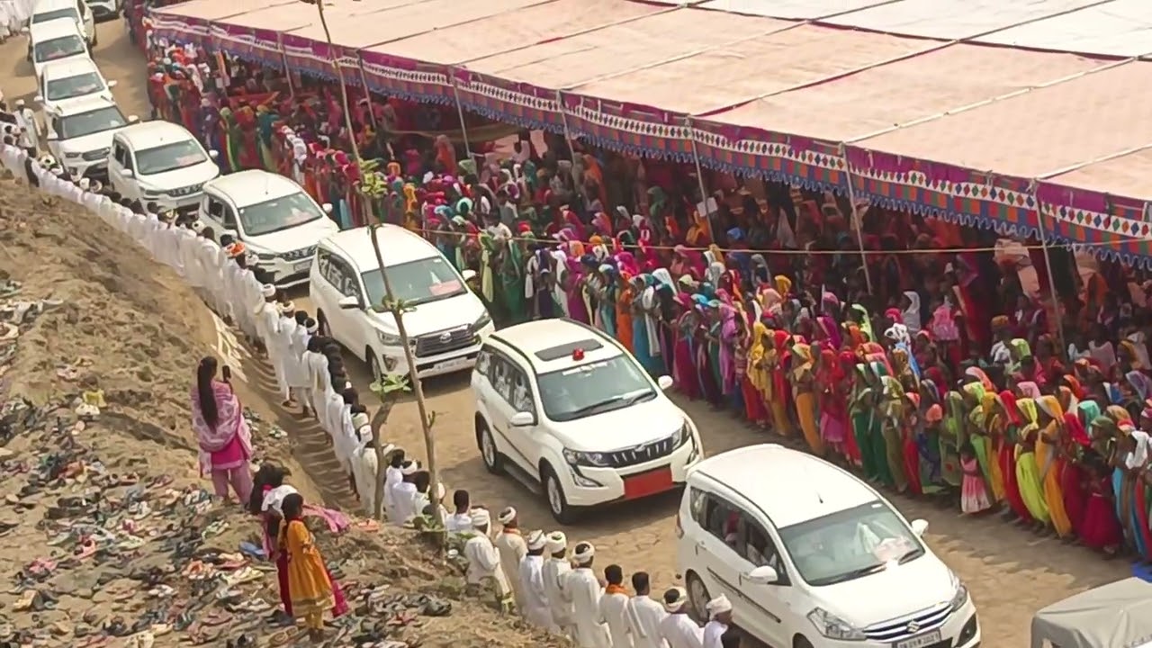 ભારત સરકાર ના સ્વાગત માટે સરકાર નુ પરીવાર 