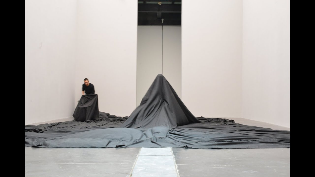 Performance Art and Postmodern Theater  | Li Xinmo