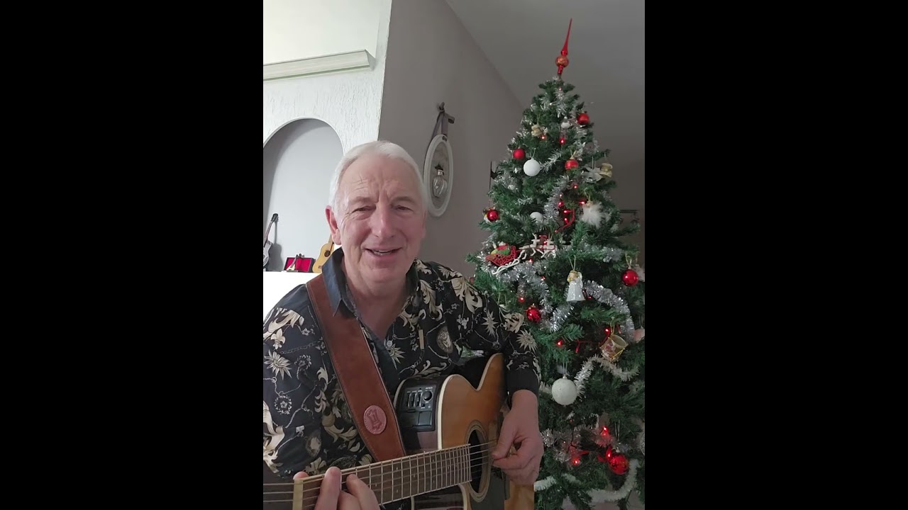 MON PLUS BEAU NOËL  JOHNNY HALLYDAY CHANTER PAR TINO. 
