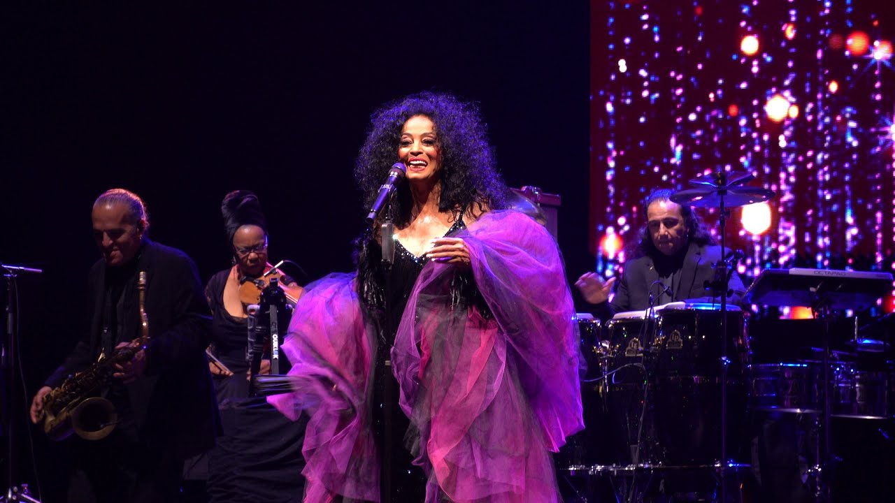 Diana Ross - Upside Down (Live in Paris 2025)