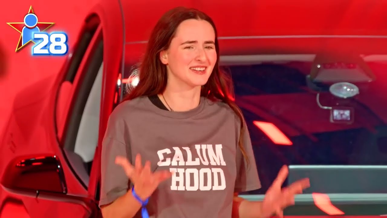 Celebrities Fight i am fan of mr.beast 