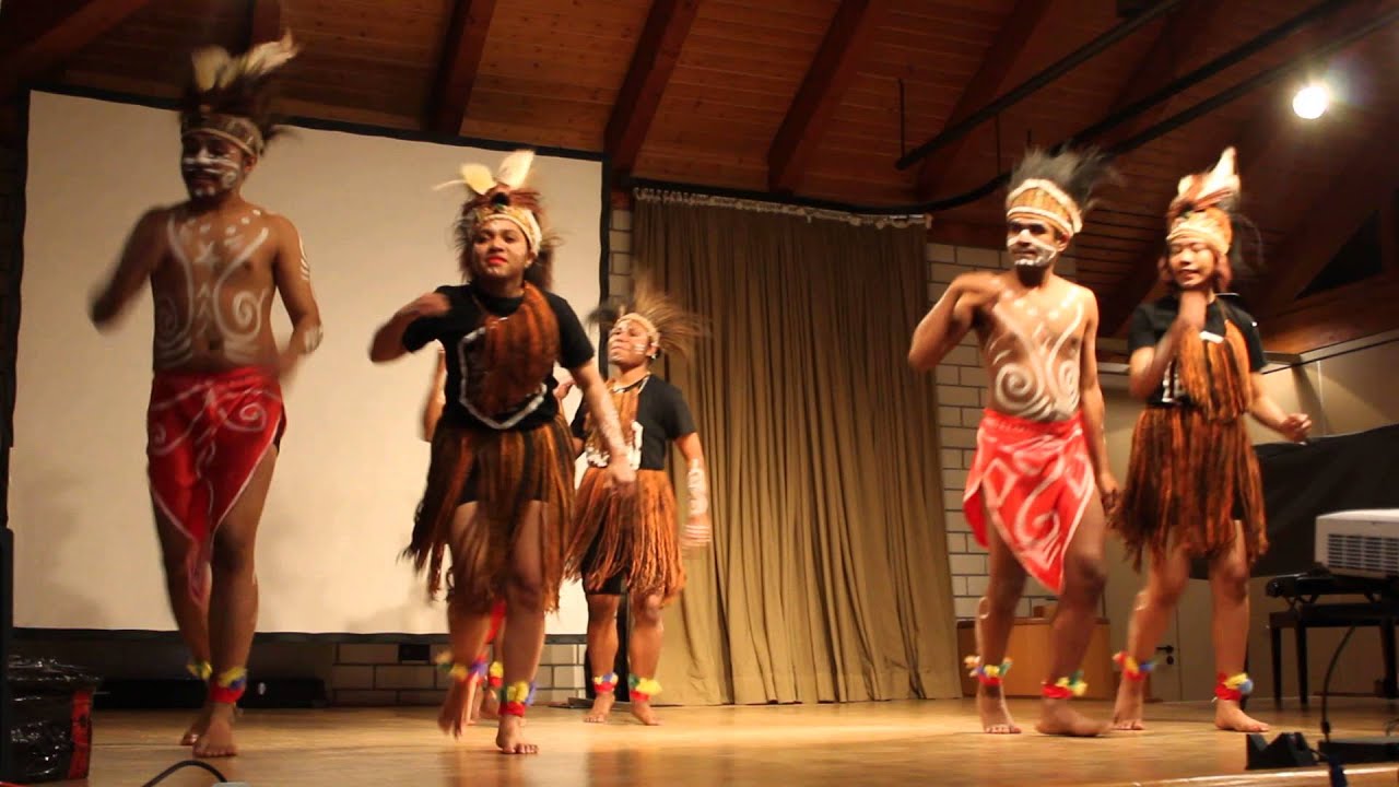 Tarian Pangkur Sagu : seminar Papua di Waldbröl 30.02.2016