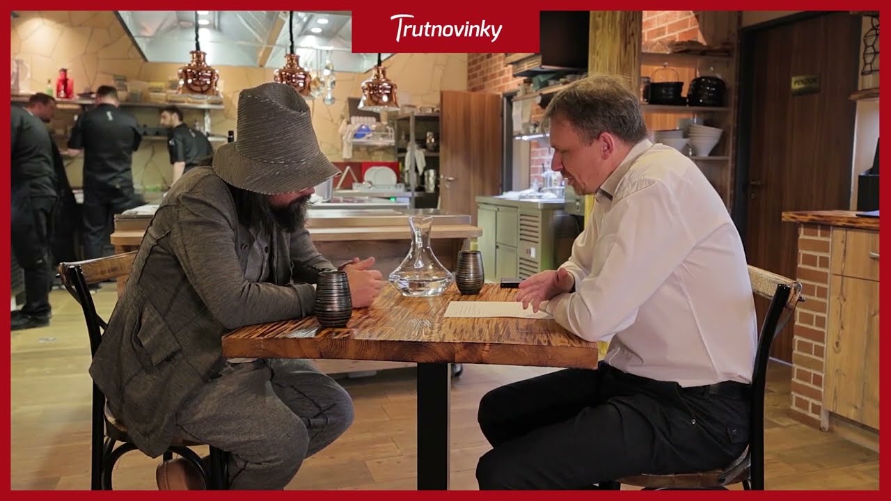 TUTV: Světozn&aacute;m&yacute; barman Pavel Tvaroh ve Vejmrdě