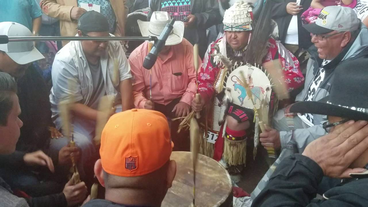 Highnoon Singers Standoff Powwow 2016