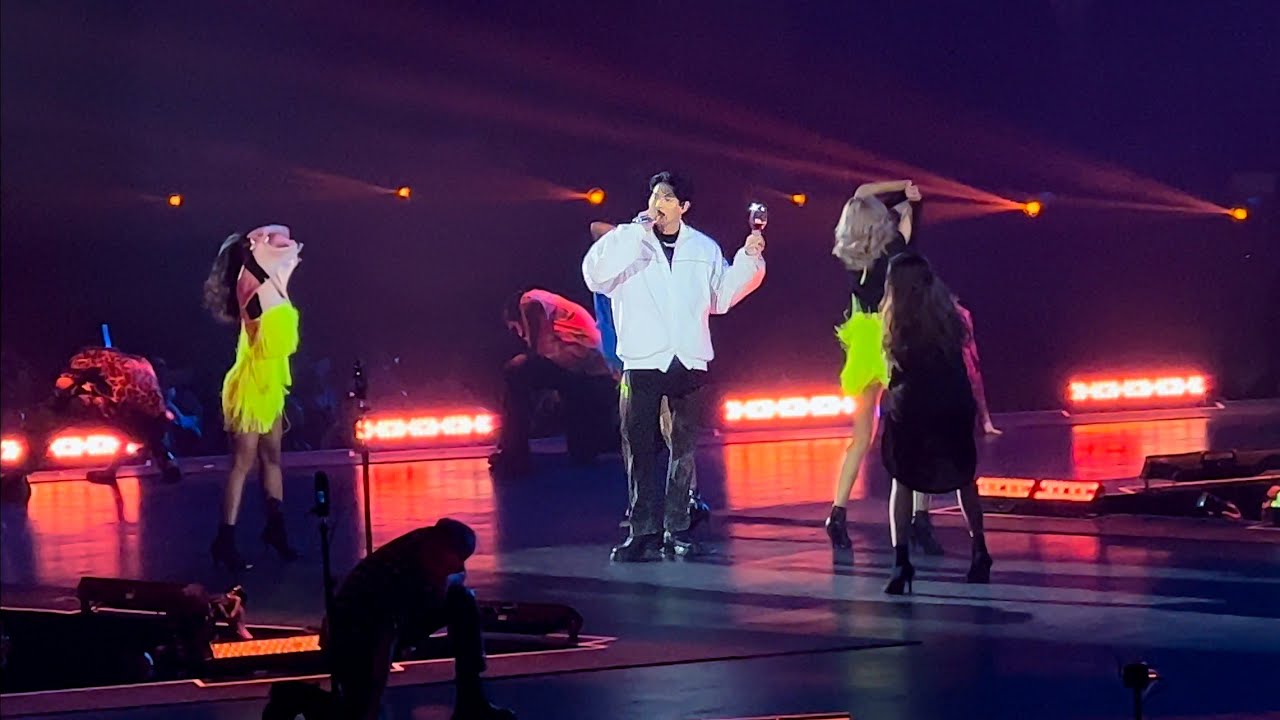 [221224] Win Metawin - Beauty And A Beat #BrightWinConcert