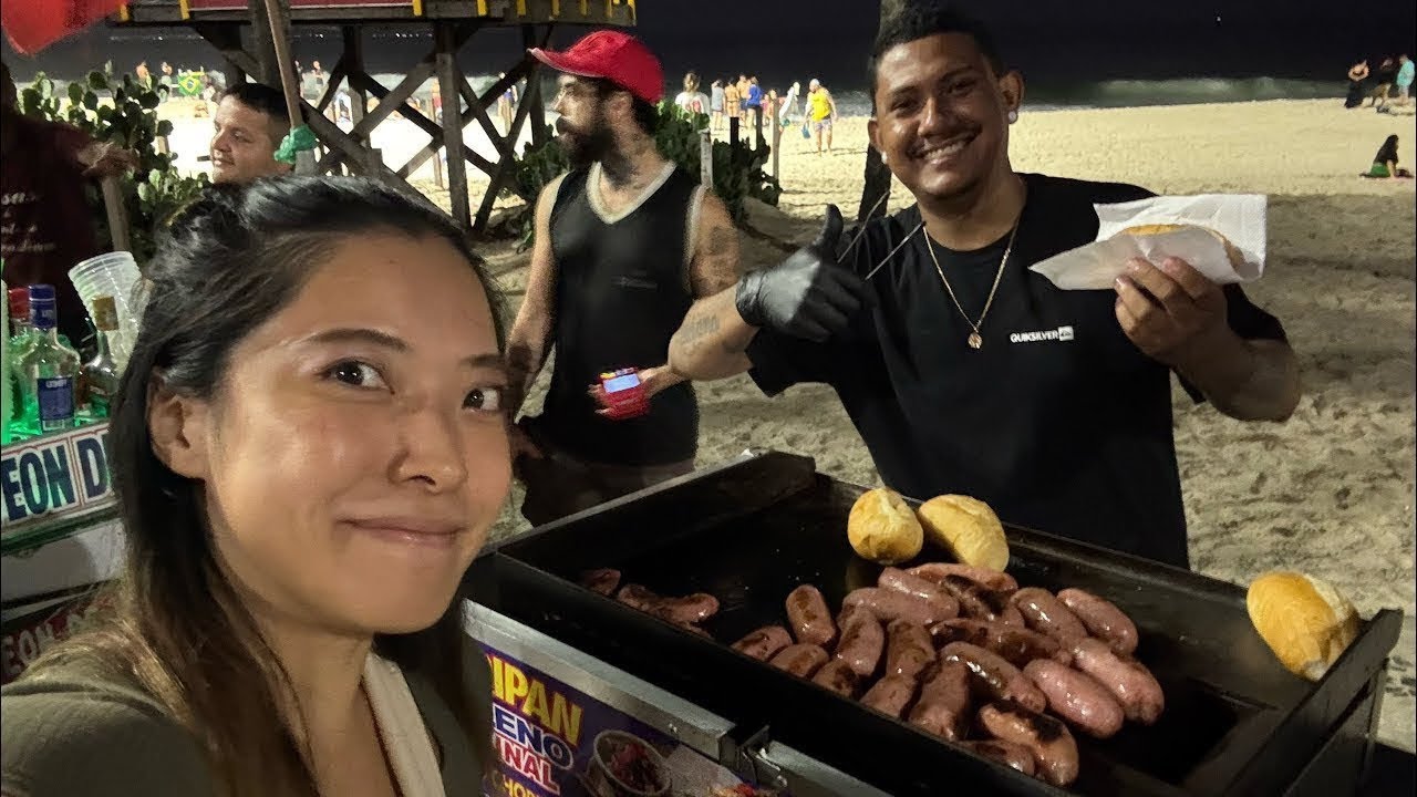 JAPONESA PROBANDO COMIDA CALLEJERA en BRASIL!🇧🇷