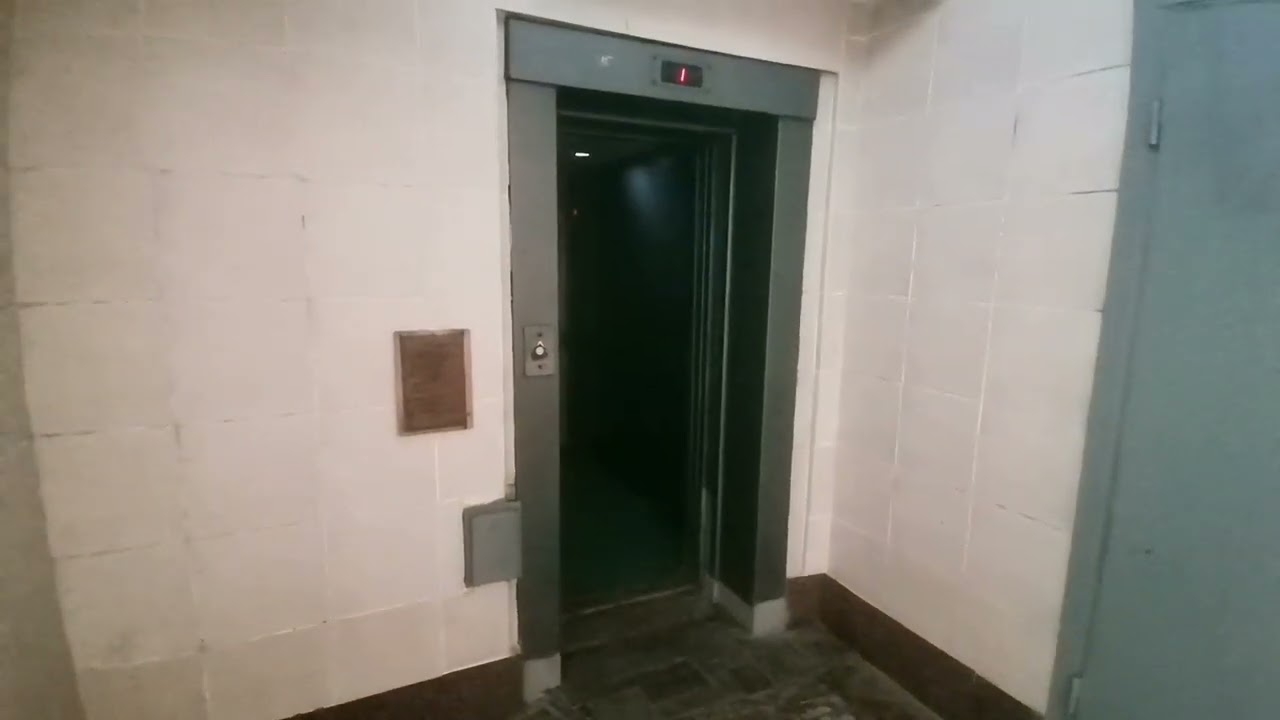 Лифты МЛМ 2005 г. (Q=630 кг., V=1 м/с.)