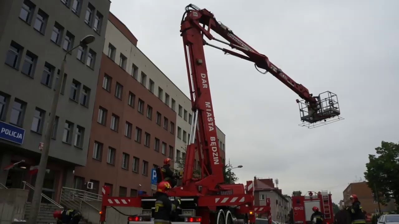 Pożar w będzińskiej komendzie (źr&oacute;dło: KPP w Będzinie)