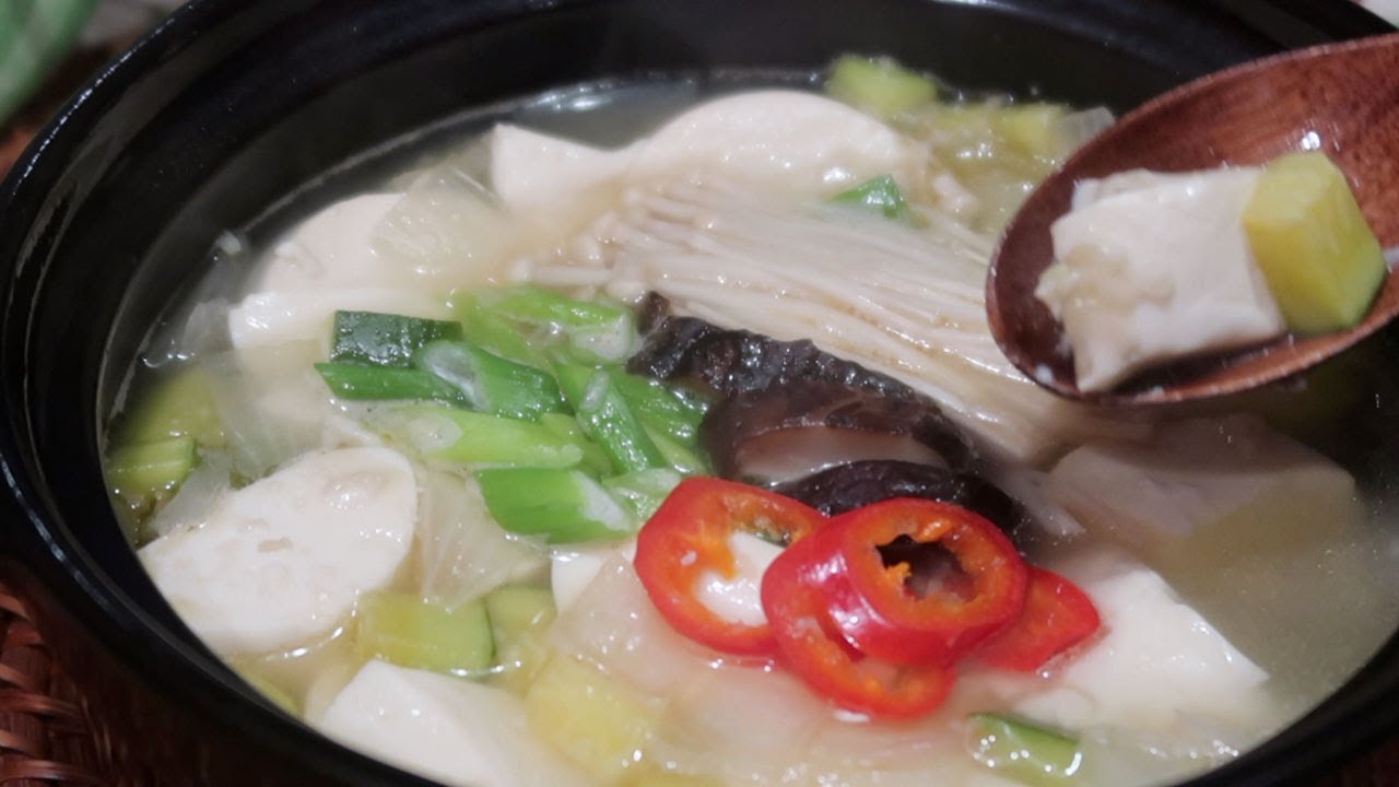 Korean vegan mild soft tofu stew (Sundubu jigae)