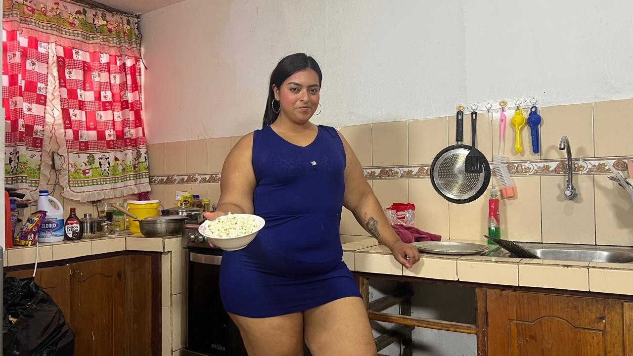 Preparando unas ricas palomitas