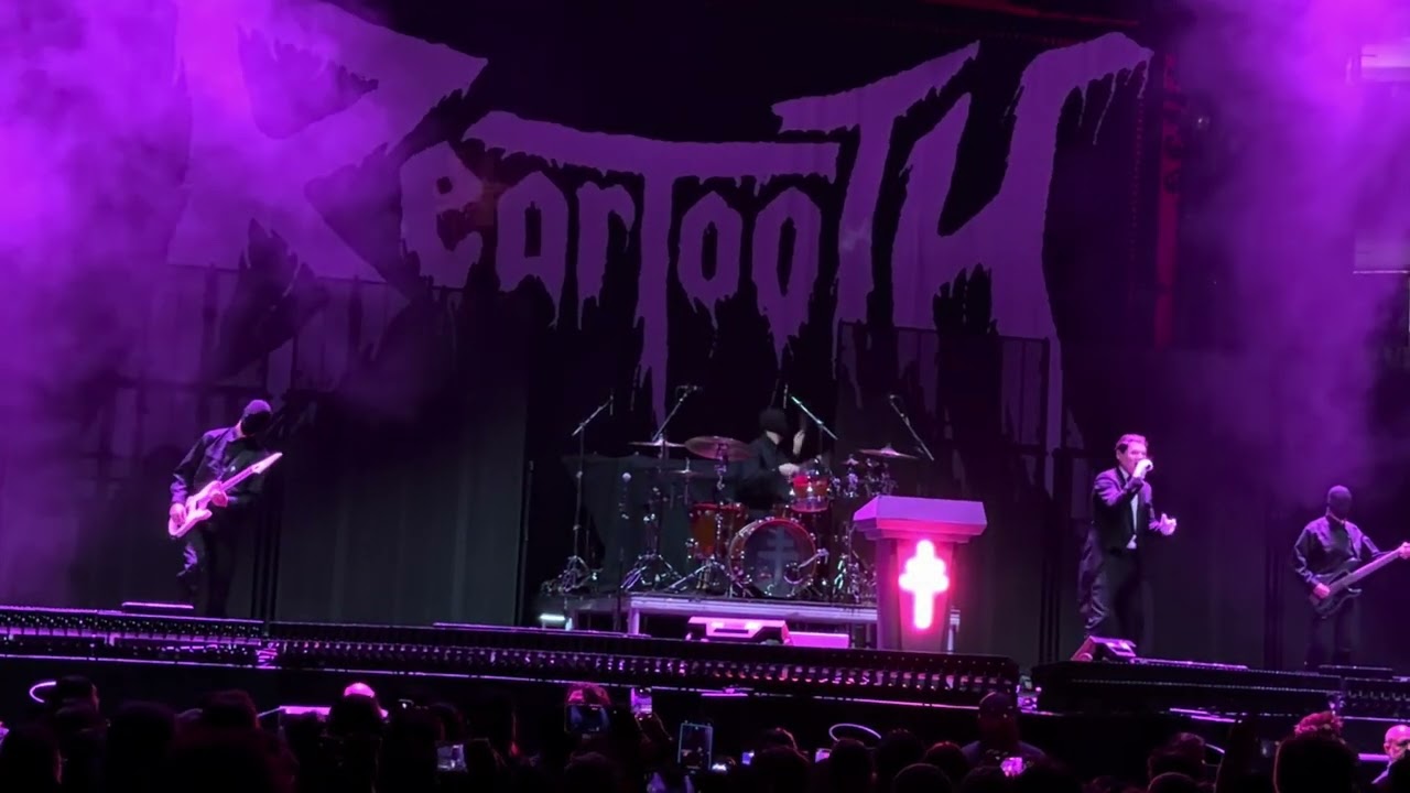 PRESIDENT-Fearless (Live at Ball Arena)