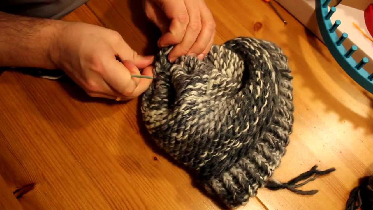 Mütze mit Strickrahmen stricken Teil 05/06: Abketten abschließen