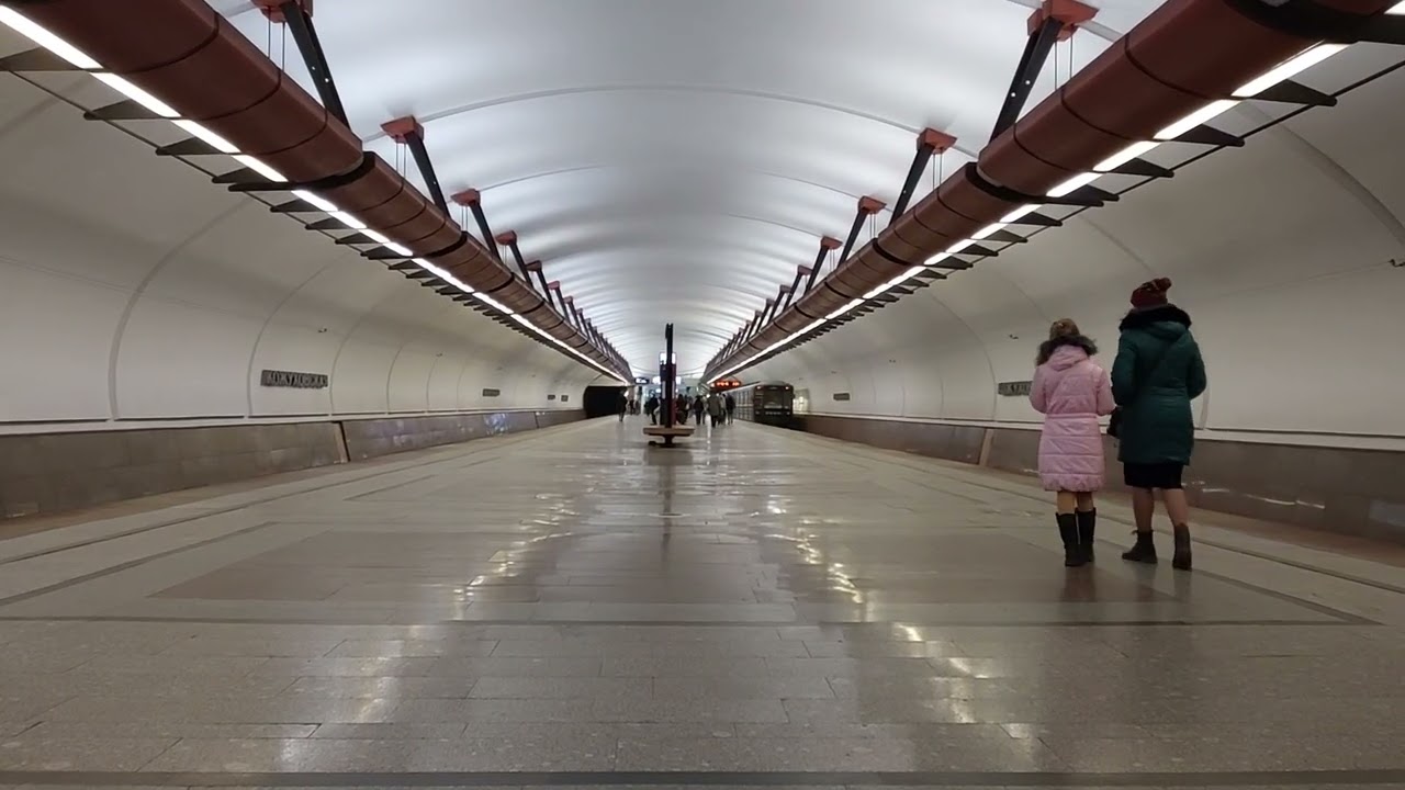 Станция метро 